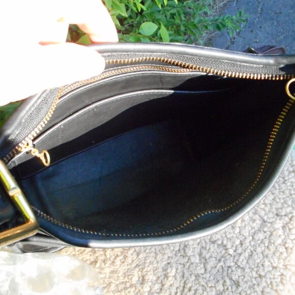 SOLD**Vintage Coach Legacy Zip 9966, EUC in Black - Picture 8 of 9